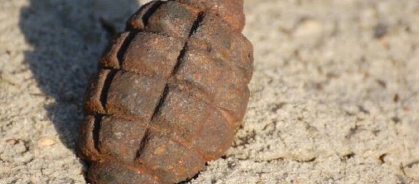 Λάρισα: Εντοπίστηκε χειροβομβίδα σε πλατεία χωριού